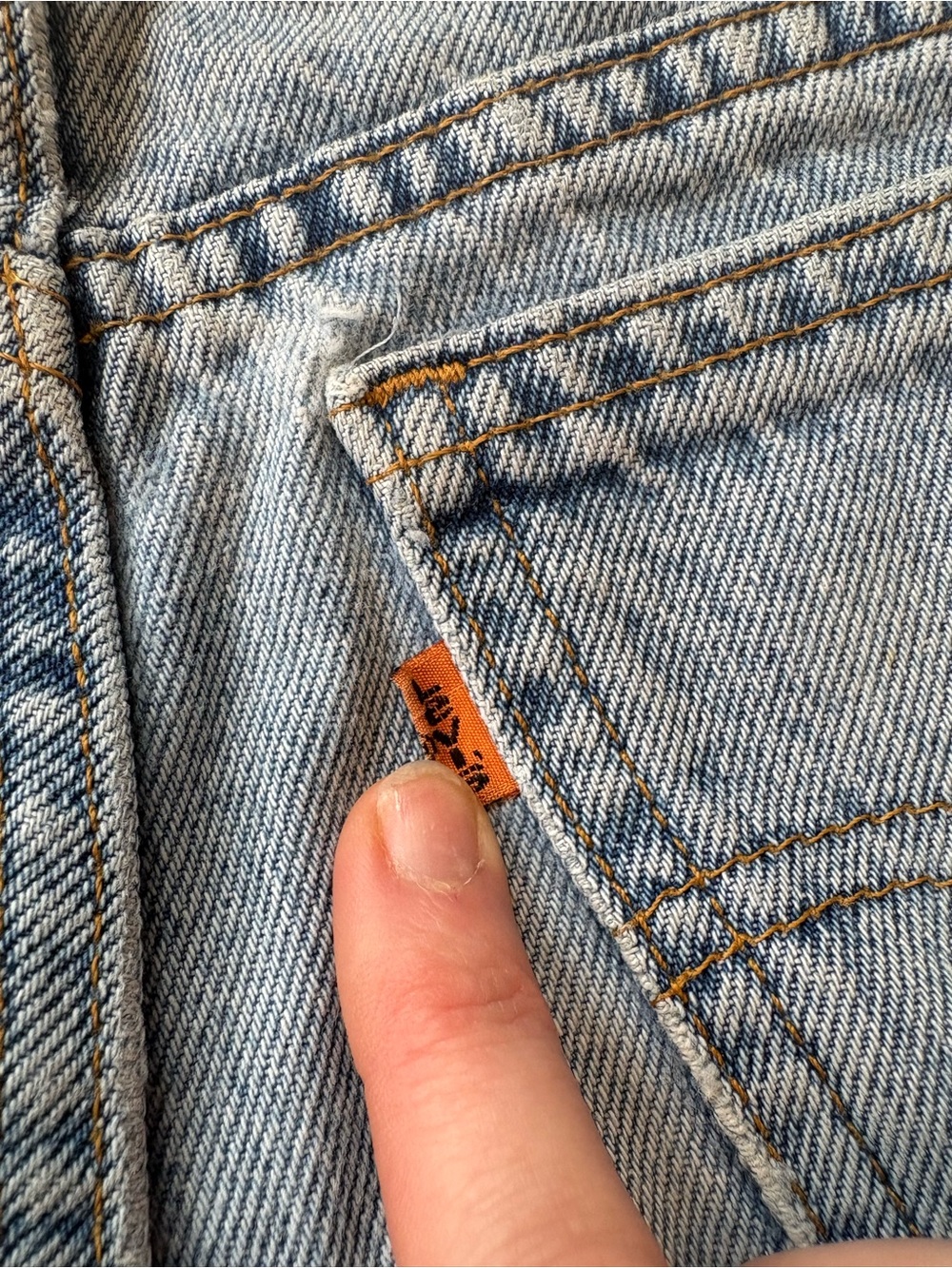 Vintage Levi’s Orange Tab Student Fit High Rise Cutoff Shorts - Picture 5 of 7